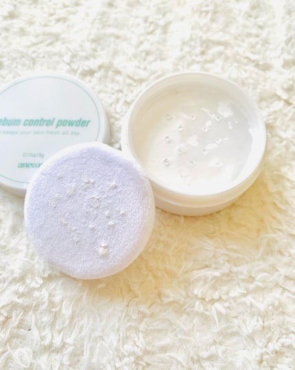 アニューム セバム コントロール パウダー/saat insight/ルースパウダーを使ったクチコミ(4枚目)