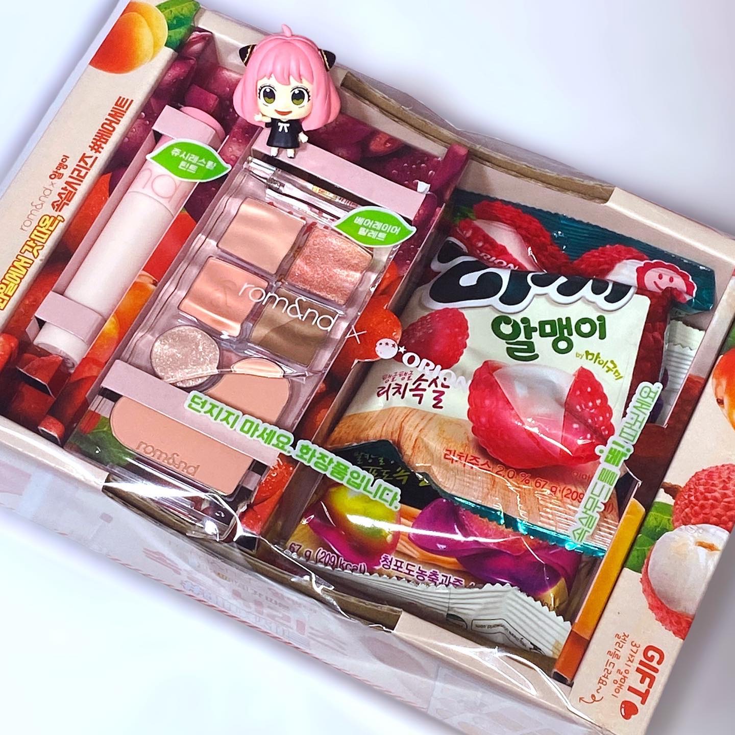 ジューシーラスティングティント/rom&nd/リップティントを使ったクチコミ（2枚目）