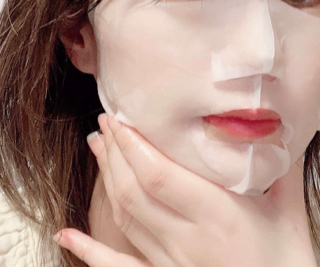 薬用金曜日のナイトスキンケアマスク[医薬部外品]/肌美精/シートマスク・パックを使ったクチコミ（2枚目）