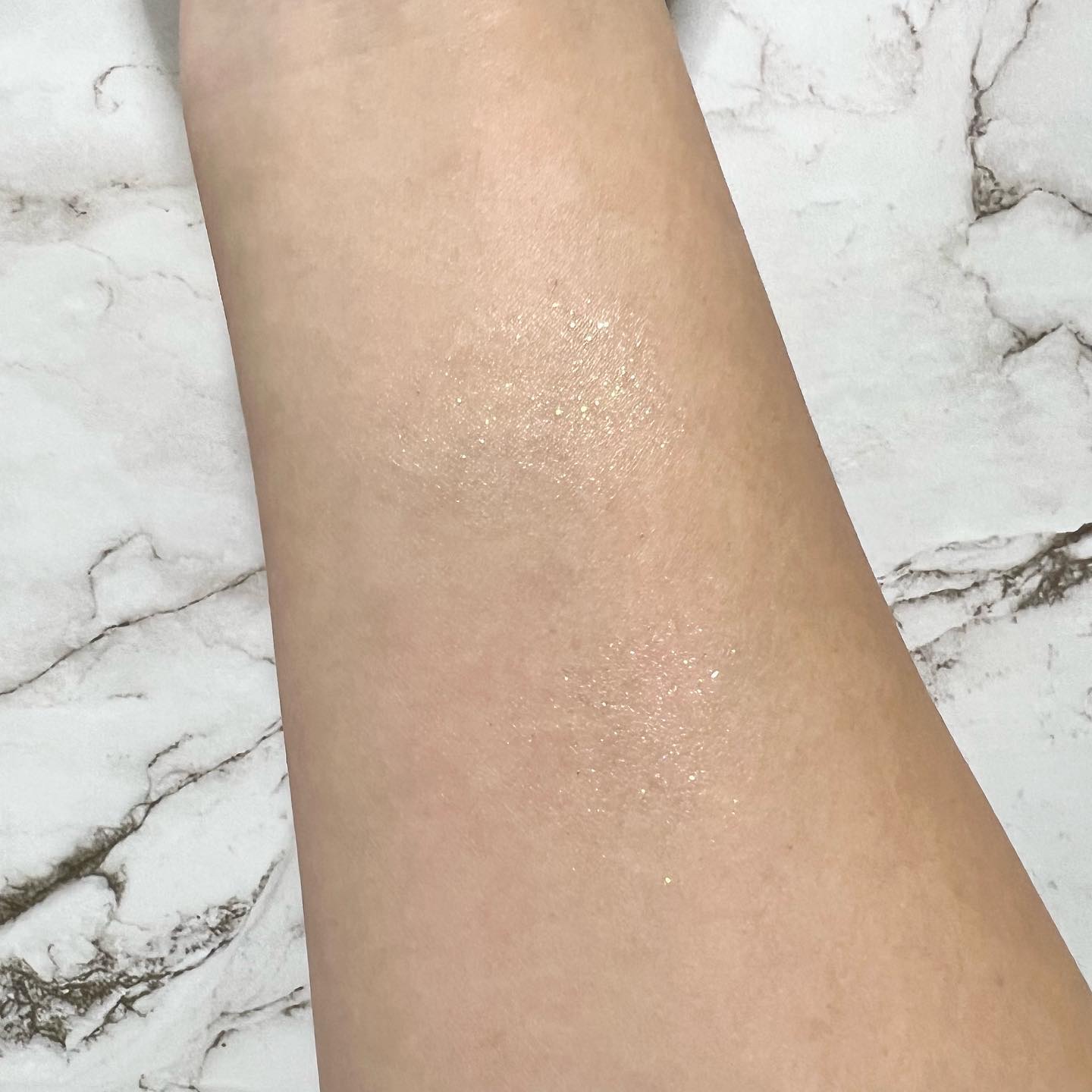 美容液ラメライナー 203 クリームイエロー/Borica/リキッドアイライナーを使ったクチコミ（3枚目）