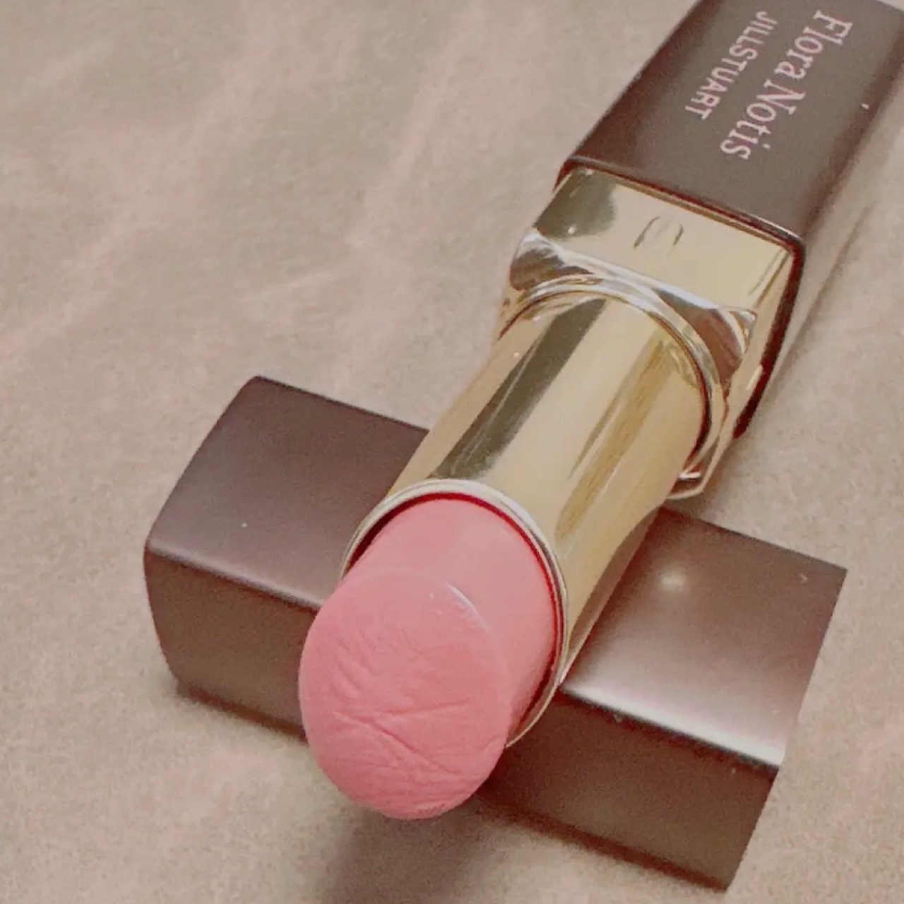 チョコレートコスモス  ノエルルージュ メルティリップバーム/Flora Notis JILL STUART/リップバームを使ったクチコミ（3枚目）