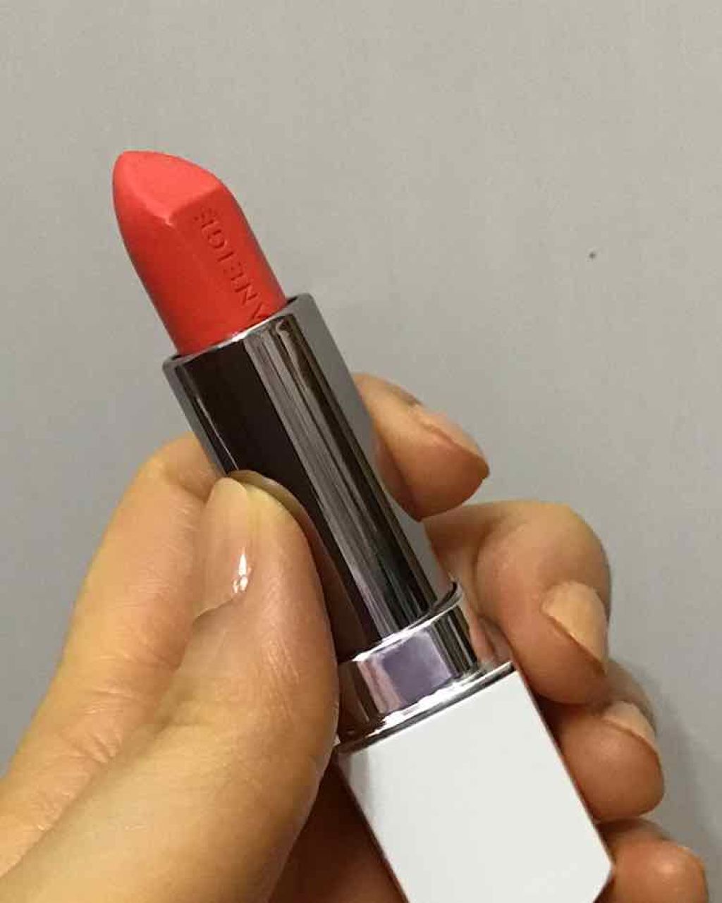LANEIGE シルクインテンスリップ(Silk Intense Lipstick)のクチコミ「Qoo10で購入しました。コーラルリーフというお色。
大好きな韓国の女優さんの雑誌グラビアメイ.....」（1枚目）