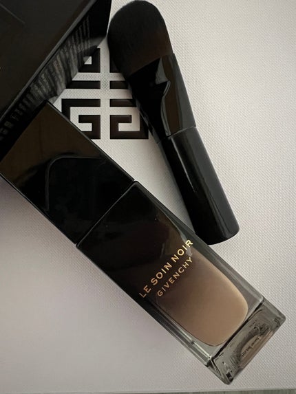 ソワン ノワール セラム ファンデーション/GIVENCHY/リキッドファンデーションを使ったクチコミ(1枚目)