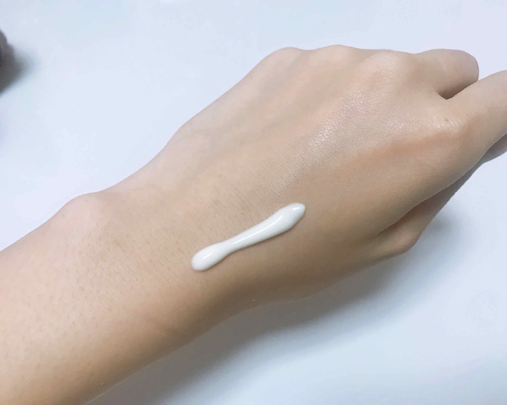 スーパーモイスチャーエッセンス/スキンアクア/日焼け止め・UVケアを使ったクチコミ（2枚目）