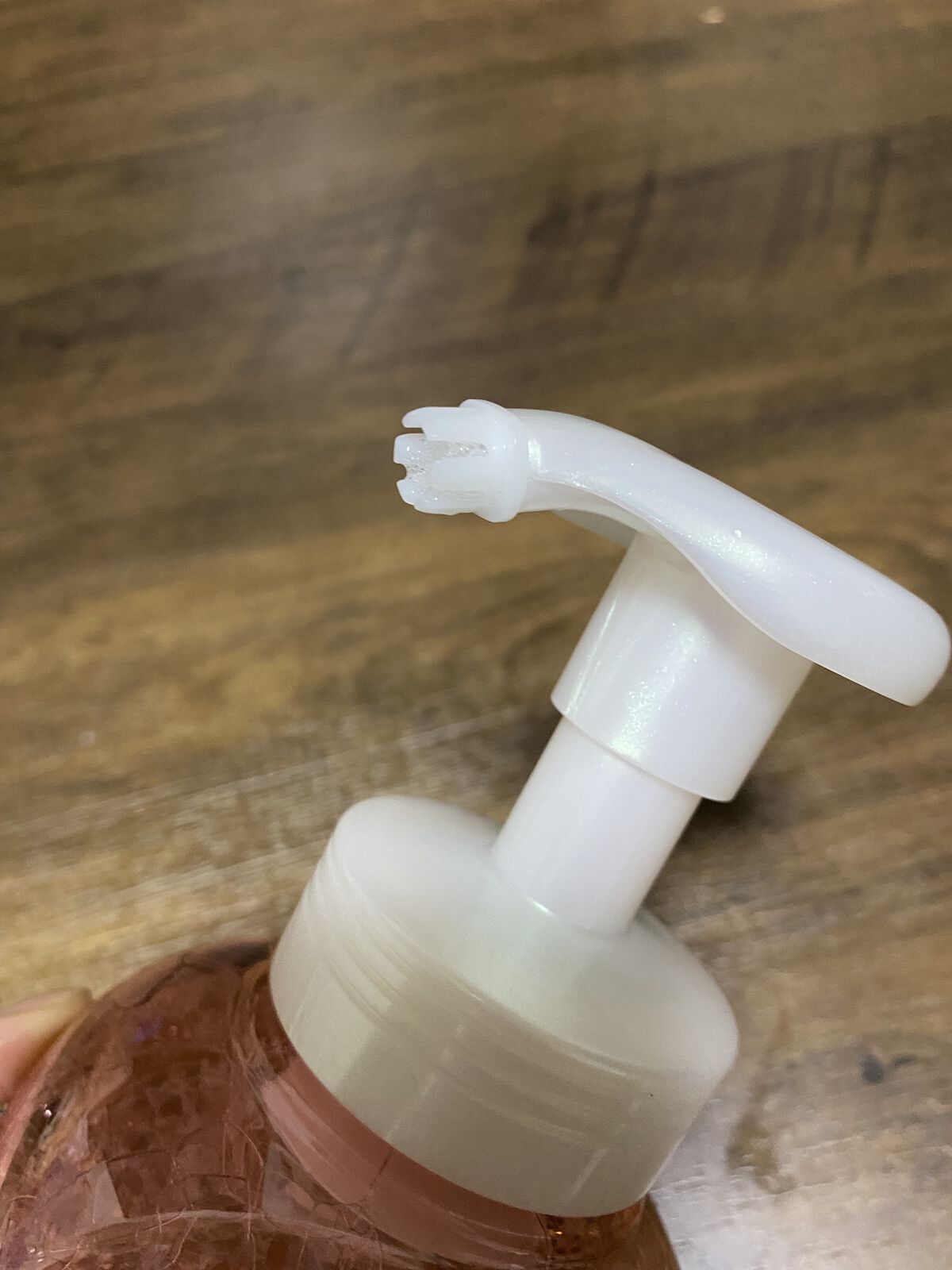 ビオレ ビオレ ザ ハンド 泡ハンドソープ シャインシトラスの香り ポンプのクチコミ「ビオレ ザ ハンド 泡ハンドソープ 🫧

ずっと気になってて購入✨
ほんとーに泡が生クリームみ.....」（3枚目）