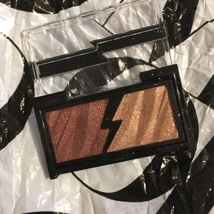 エレクトリックショックアイズ /KATE/アイシャドウパレットを使ったクチコミ(1枚目)