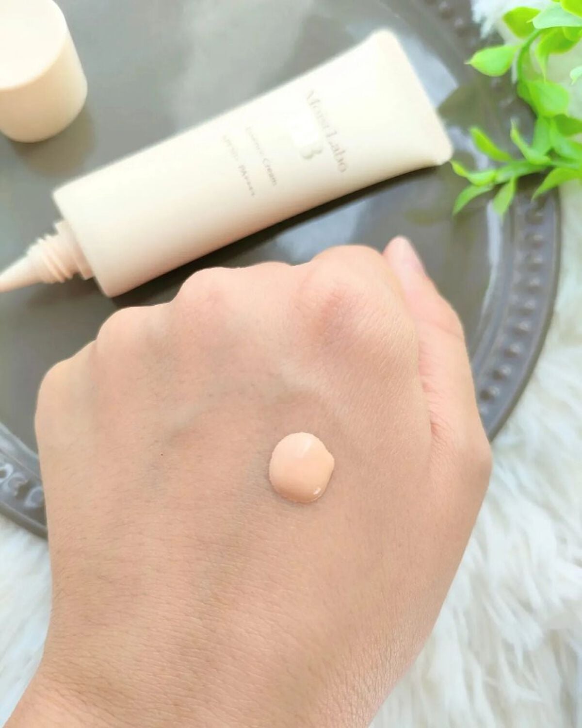 モイストラボ BBエッセンスクリーム/Moist Labo/BBクリームを使ったクチコミ(2枚目)