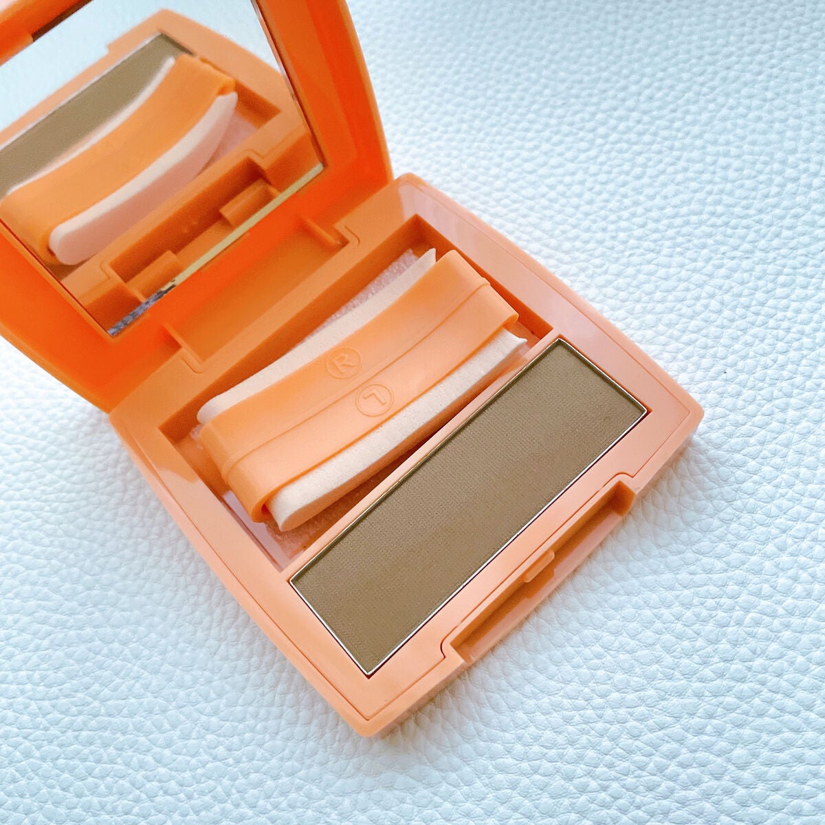 M★chi on LIPS 「kissnewyorkマジックアイブロウミルクティーブラウンス..」(2枚目)