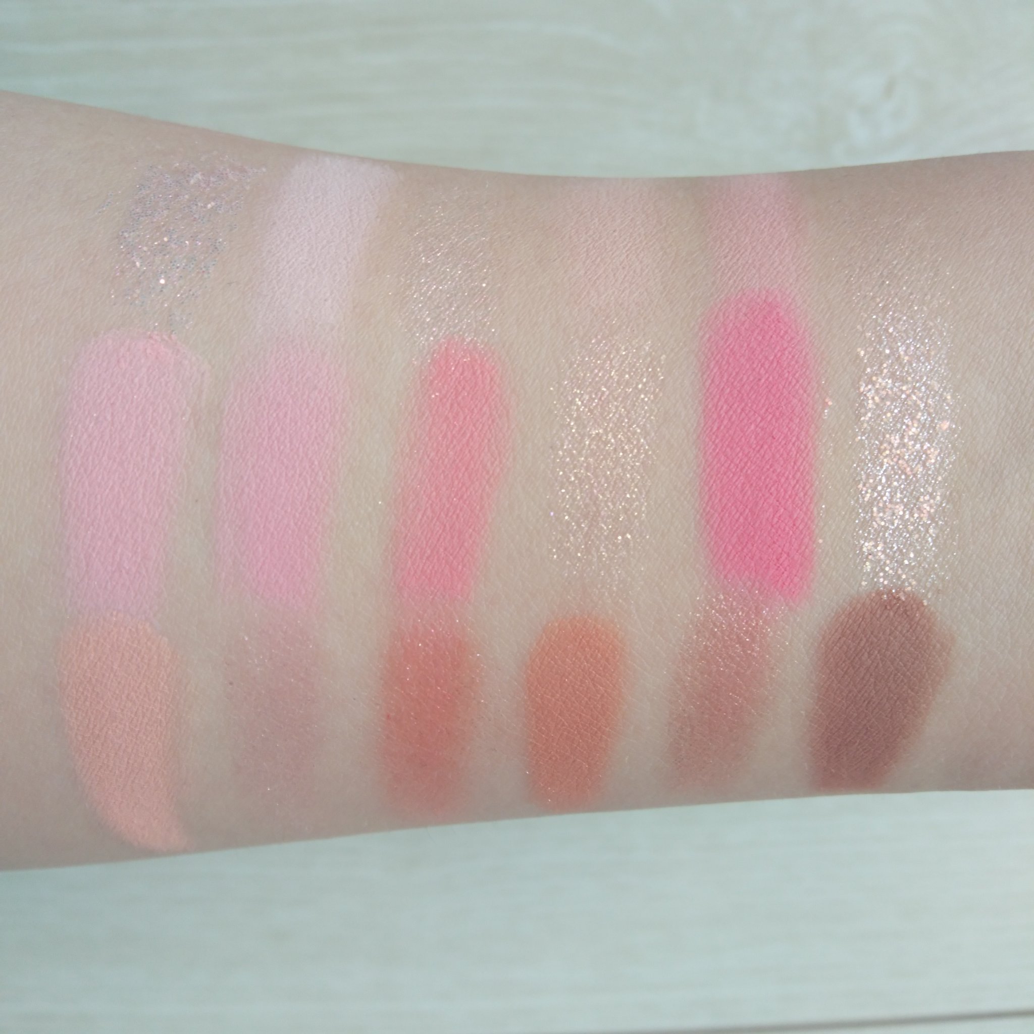 シャドウパレット 23 サマーコーラル/dasique/アイシャドウパレットを使ったクチコミ（3枚目）