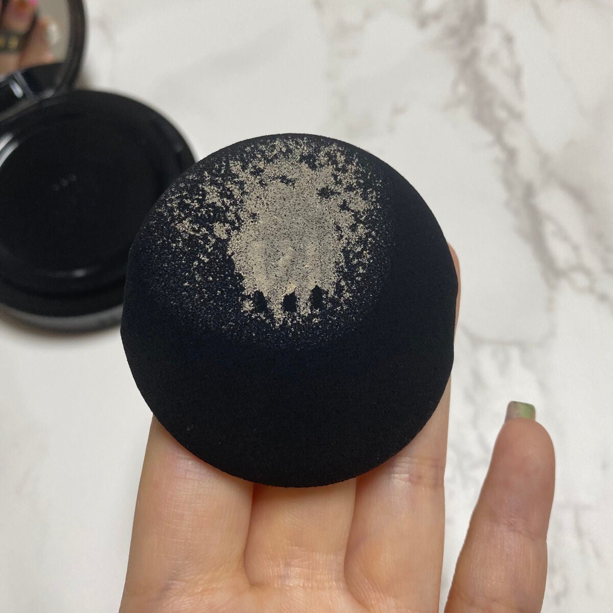 ブラック クッション/HERA/クッションファンデーションを使ったクチコミ(4枚目)