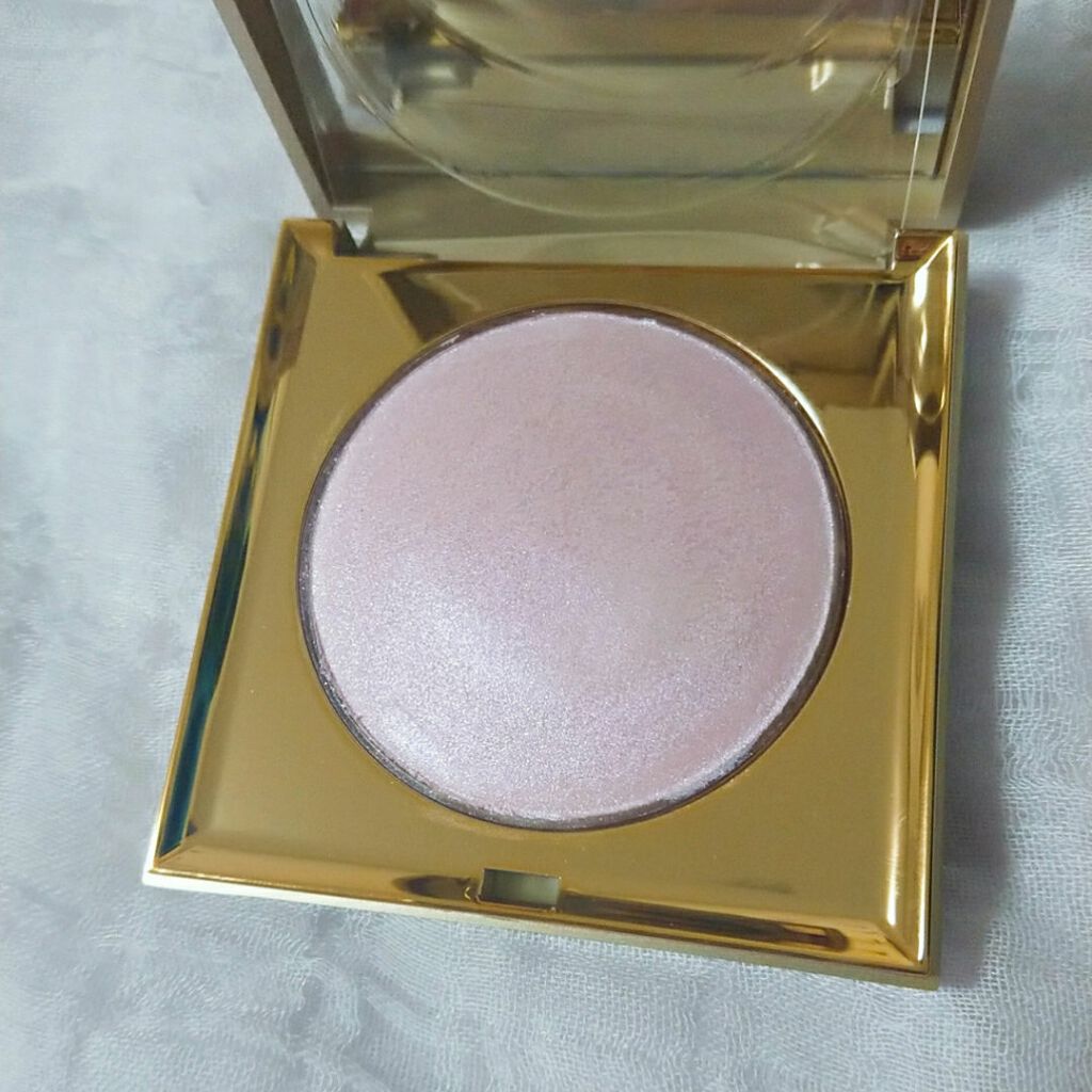 Heaven's Hue highlighter/stila/パウダーハイライトを使ったクチコミ(1枚目)