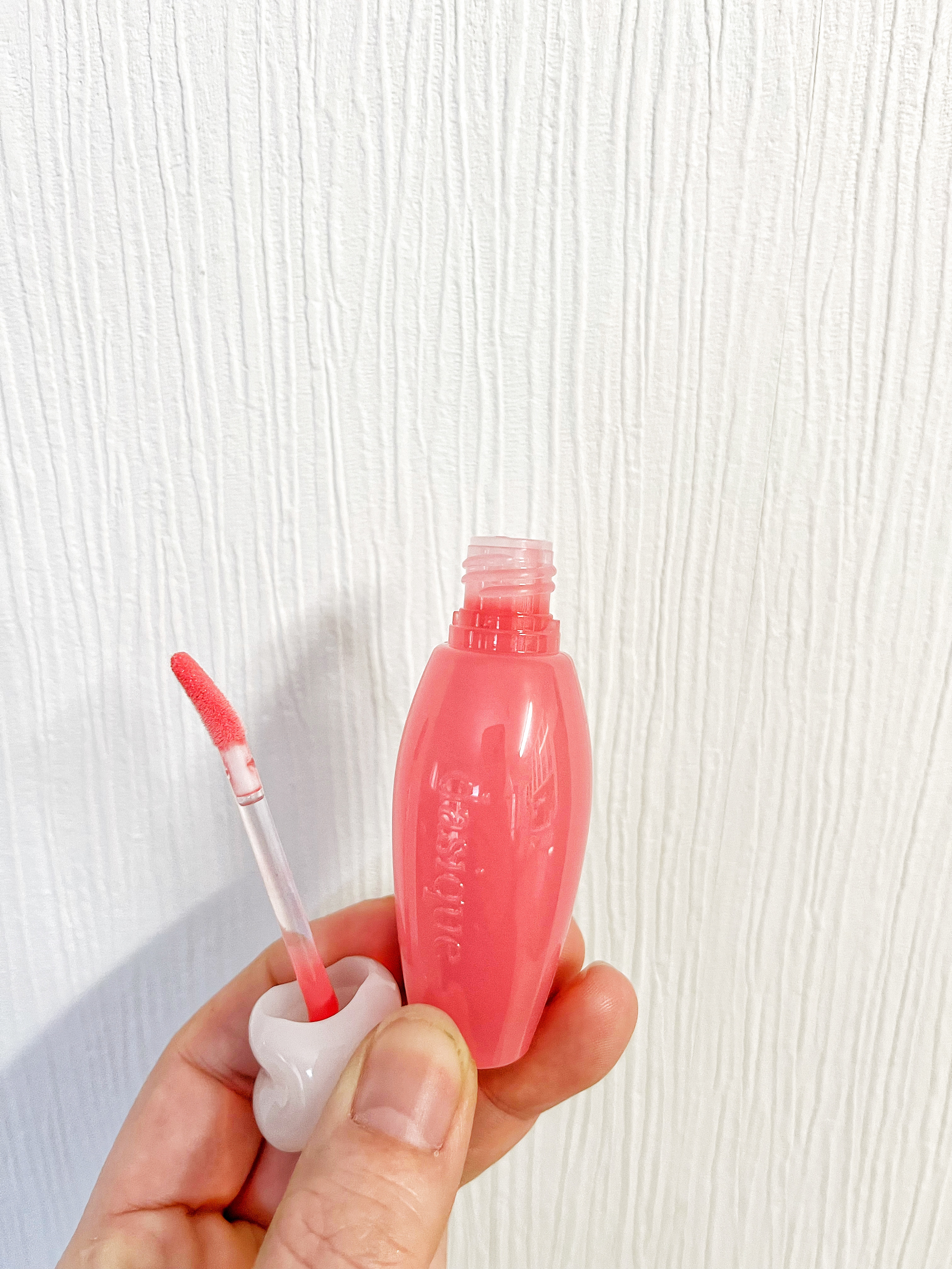 ピュアウォーターリップグロス/dasique/リップグロスを使ったクチコミ（2枚目）