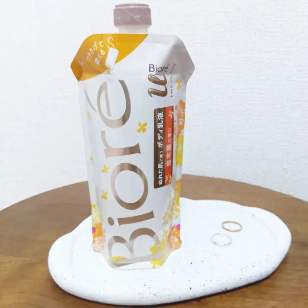 ザ ボディ ぬれた肌に使うボディ乳液 金木犀の香り つりさげパック(つけかえ用) 300ml/ビオレu/ボディミルクを使ったクチコミ（1枚目）