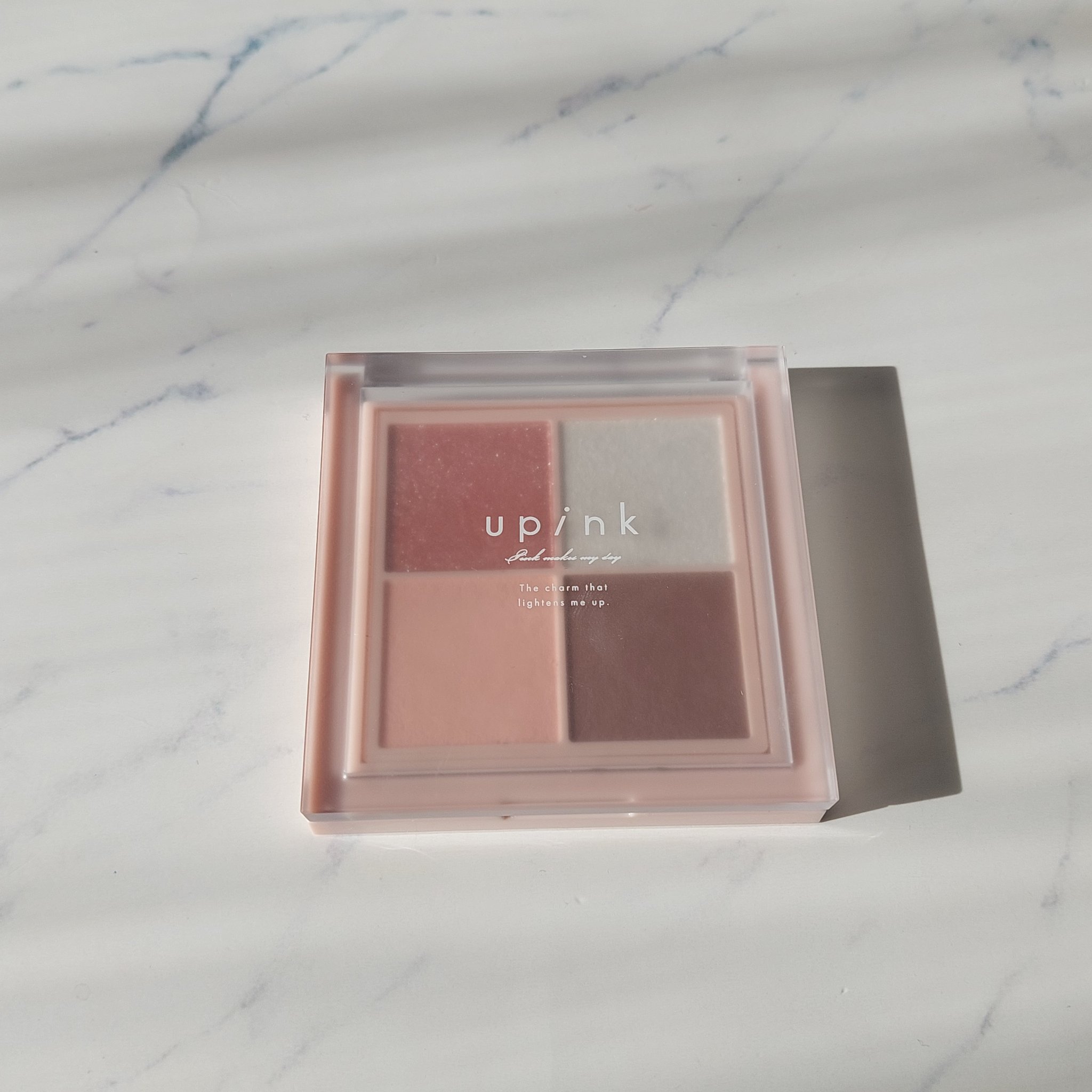 シャインオンステージアイパレット 101 トゥインクルウィンター/upink/アイシャドウパレットを使ったクチコミ（1枚目）