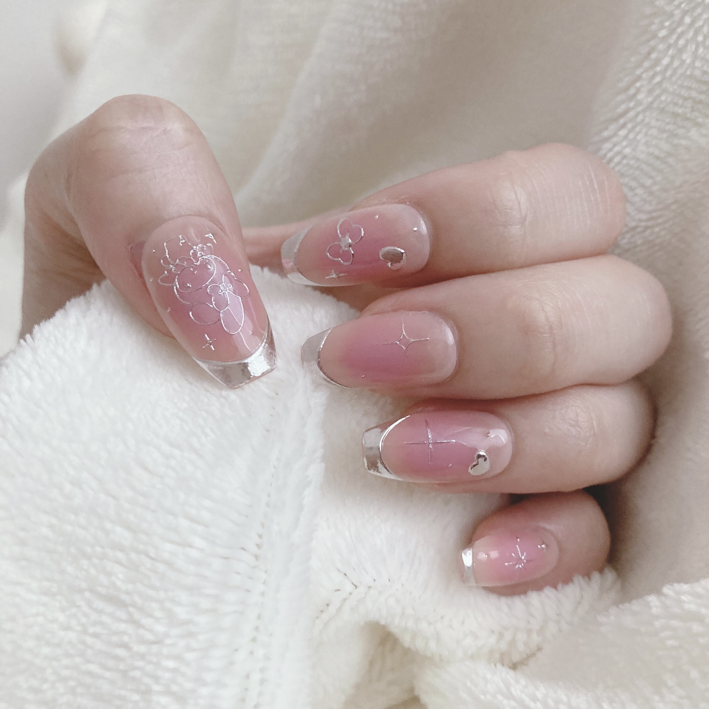 可愛いすぎる韓国ネイルチップ💕
✼••┈┈••✼••┈┈••✼••┈┈••✼••┈┈••✼

マイメロちゃんコラボ💕

✼••┈┈••✼••┈┈••✼••┈┈••✼••┈┈••✼
#ネイルチップ #フィンガースーツ 
#サンリオ