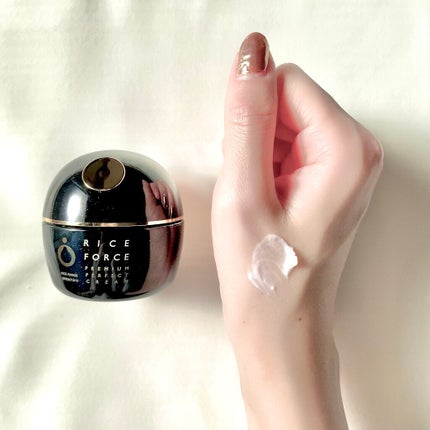 プレミアムパーフェクトクリーム/ライスフォース/フェイスクリームを使ったクチコミ(5枚目)