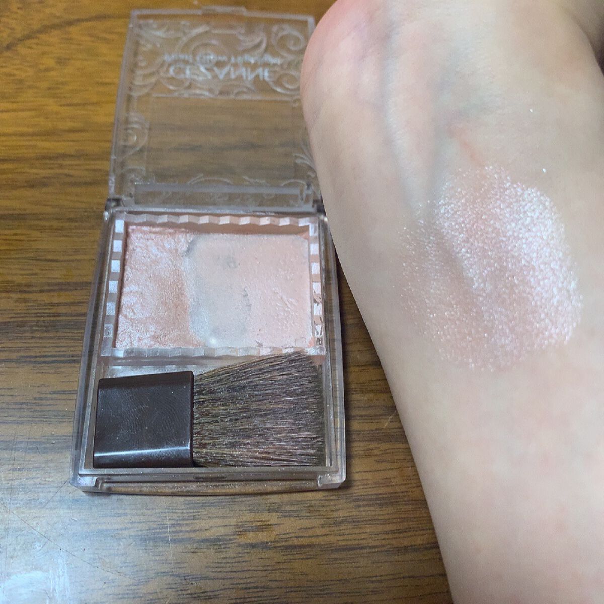 パールグロウハイライト/CEZANNE/パウダーハイライトを使ったクチコミ（2枚目）