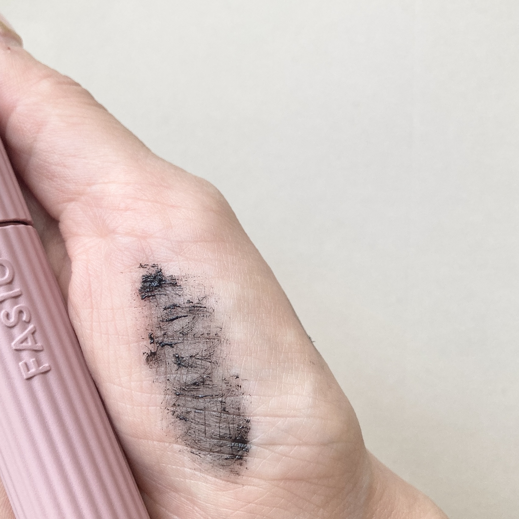 まつパ級 フィルム マスカラ (ロング&ボリューム)/FASIO/マスカラを使ったクチコミ（3枚目）