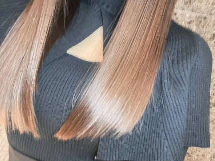 セラメディ ロック&クレンズシャンプー S/ロック&リペアトリートメント Sのクチコミ「本当は内緒にしてたい程気に入ってる私の髪を整えてくれるシャントリ。
もうね、メッッッチャほん.....」(1枚目)