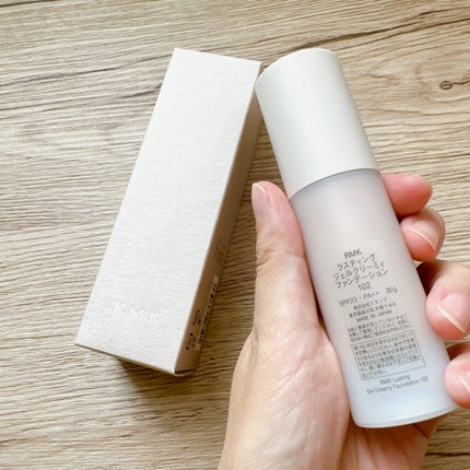 RMK ラスティング ジェルクリーミィファンデーション 102/RMK/クリーム・エマルジョンファンデーションを使ったクチコミ(2枚目)