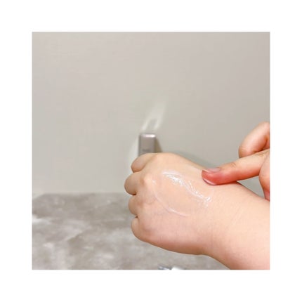 エッセンシャル リアル アイクリーム フォーフェイス/AHC/アイケア・アイクリームを使ったクチコミ(4枚目)