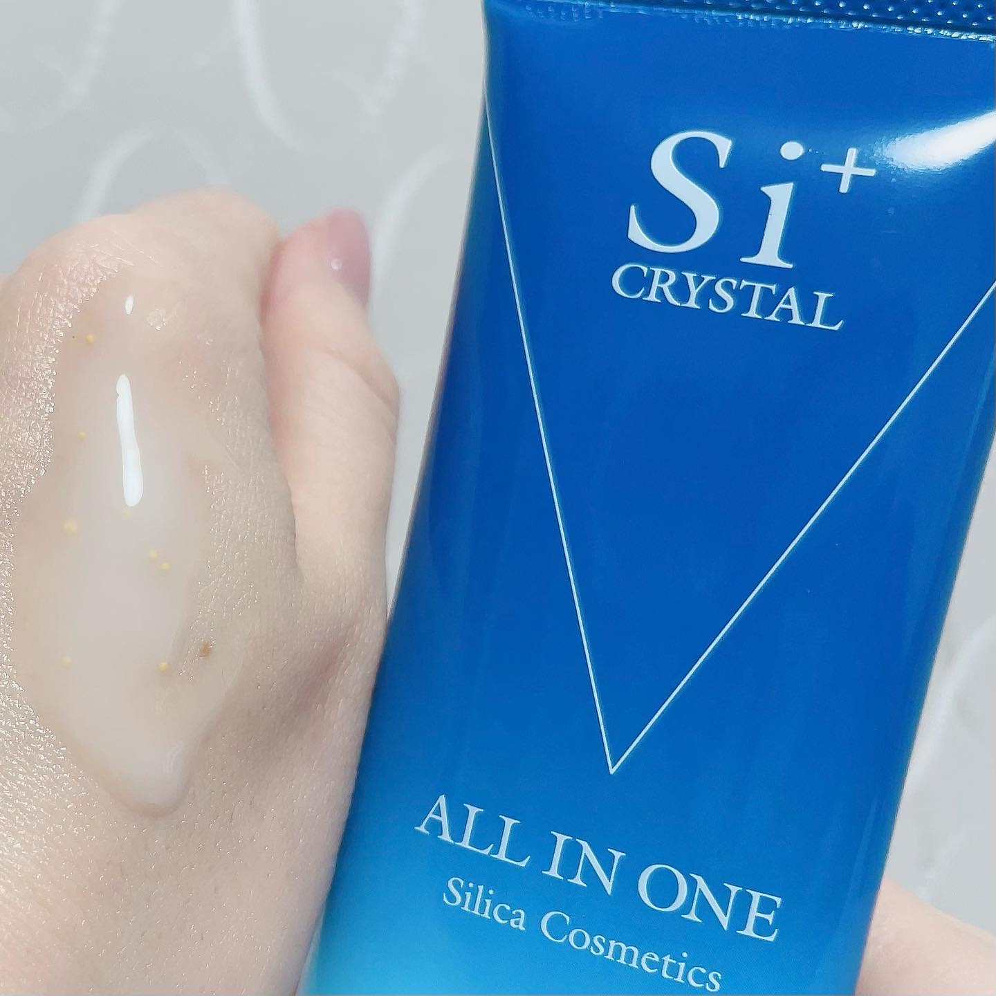 クリスタルオールインワン/Si＋/フェイスクリームを使ったクチコミ（3枚目）