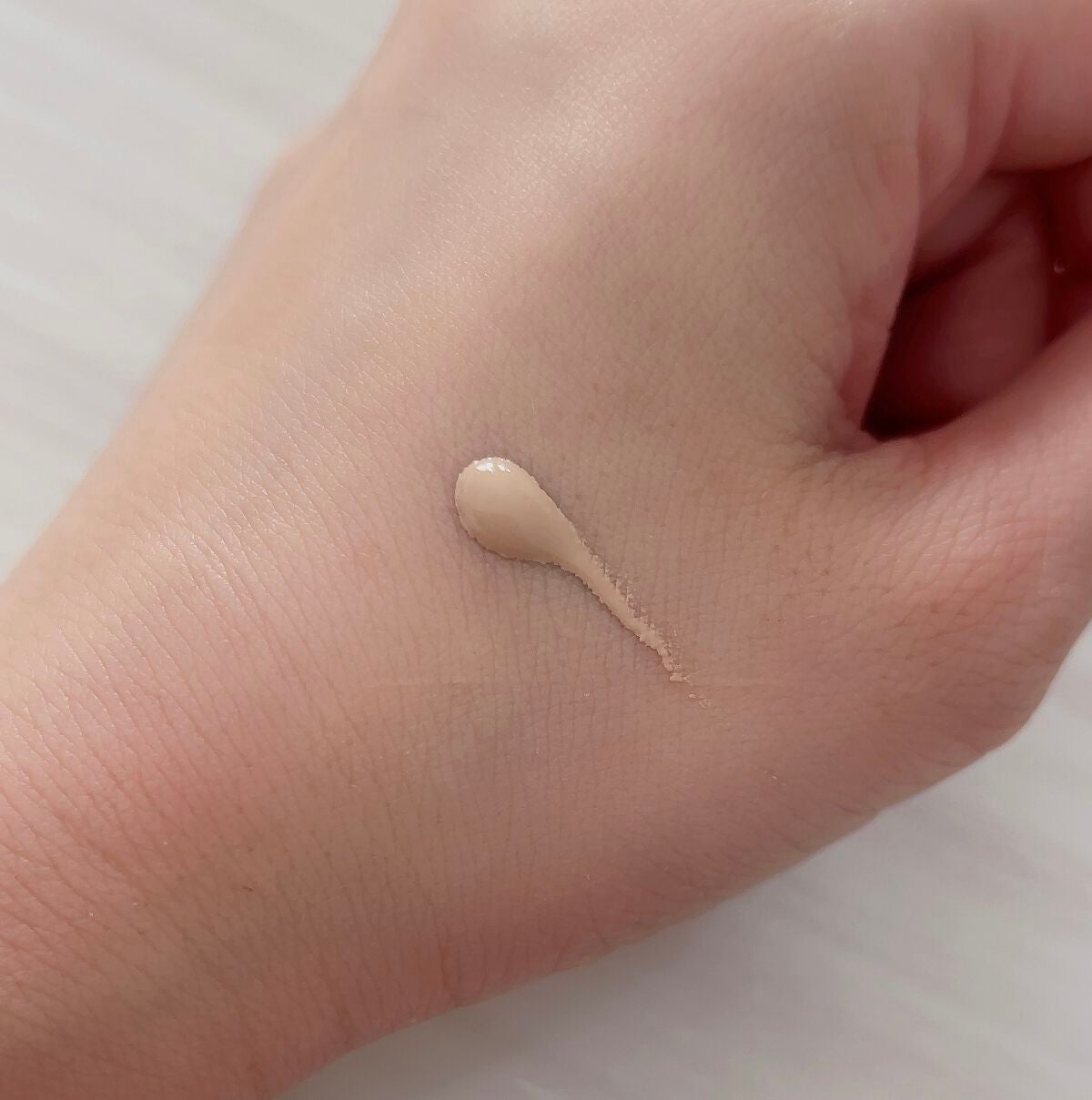 カラーステイ ロングウェア メイクアップ/REVLON/リキッドファンデーションを使ったクチコミ(4枚目)