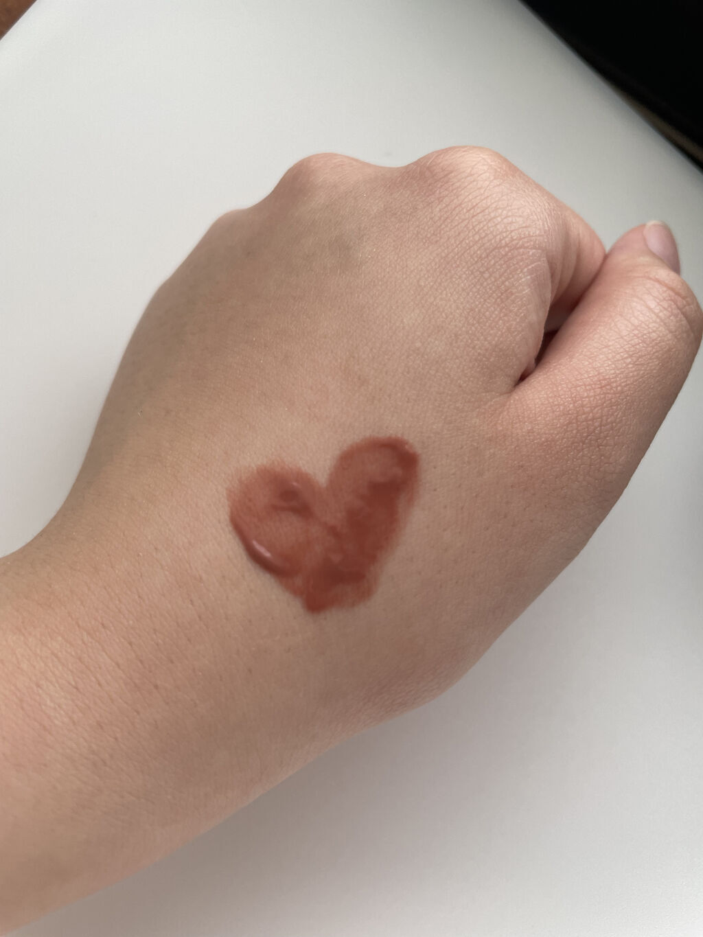 ジューシーラスティングティント/rom&nd/リップティントを使ったクチコミ（2枚目）