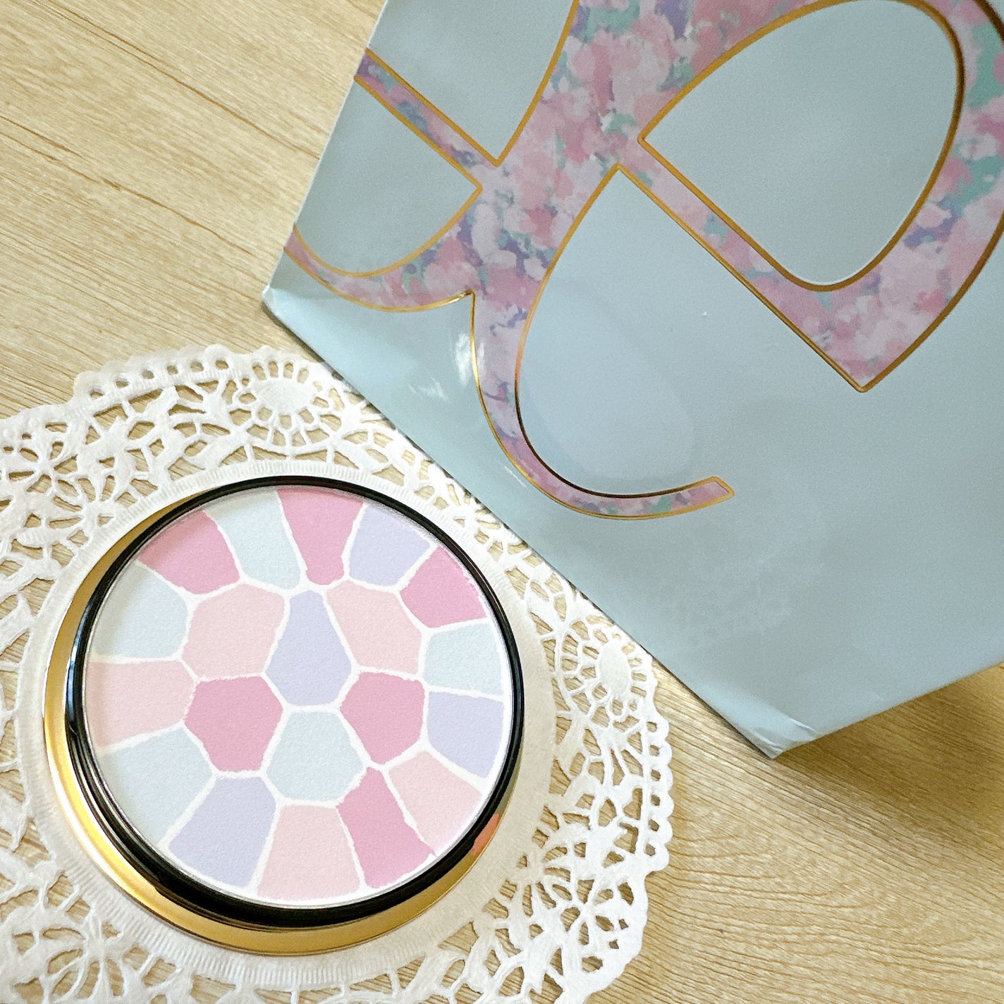 エレガンス ラ プードル オートニュアンス リクスィーズ/Elégance/プレストパウダーを使ったクチコミ(2枚目)