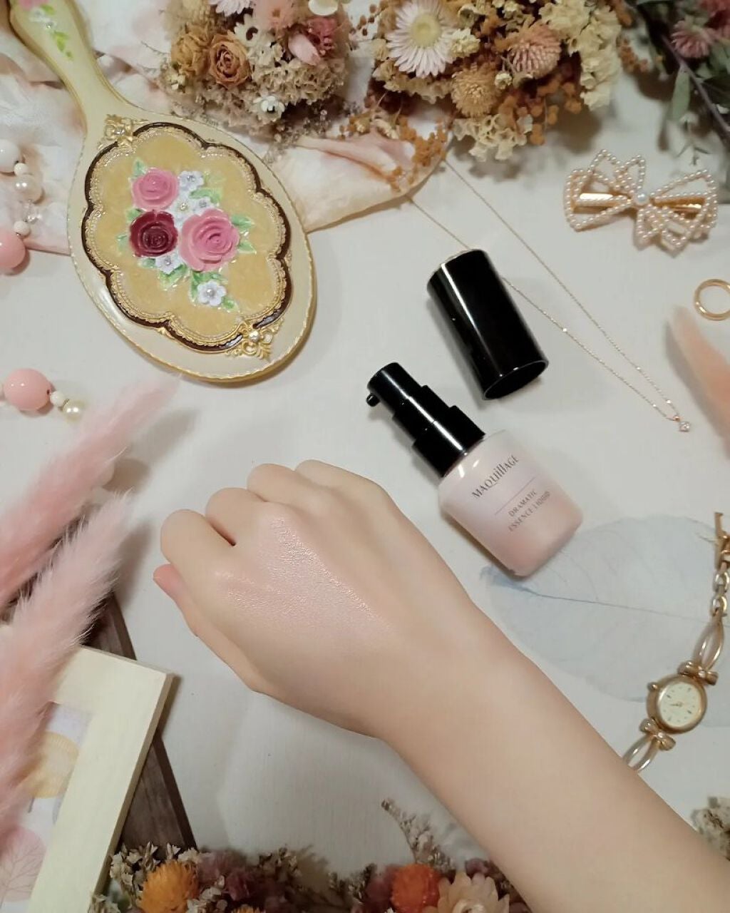 ドラマティックエッセンスリキッド/マキアージュ/リキッドファンデーションを使ったクチコミ(5枚目)