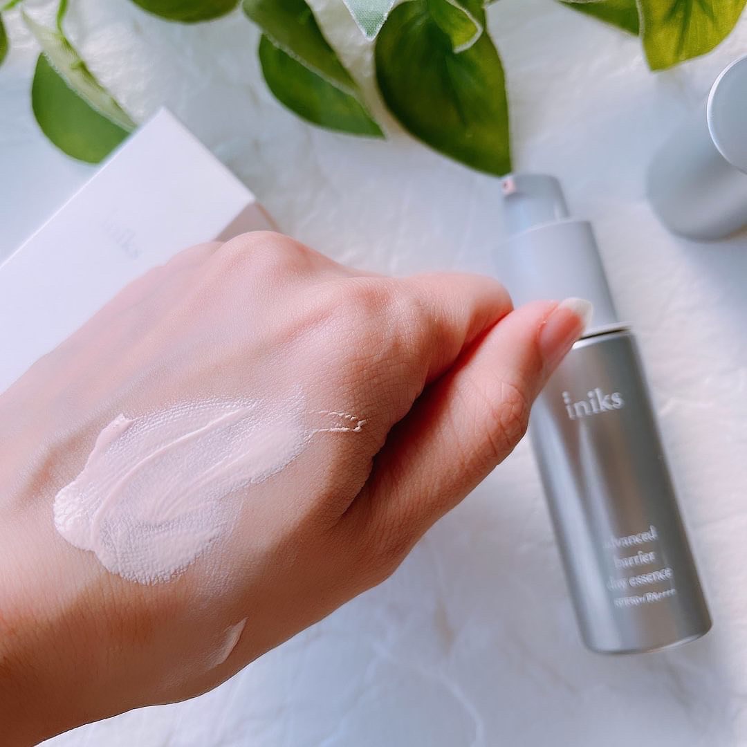 アドバンスバリア デイエッセンス/iniks/日焼け止めローションを使ったクチコミ（3枚目）