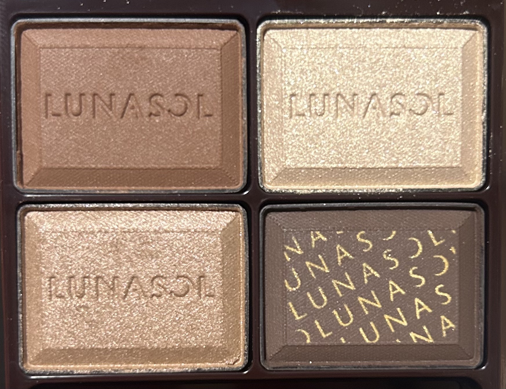 セレクション・ドゥ・ショコラアイズ/LUNASOL/アイシャドウパレットを使ったクチコミ（2枚目）