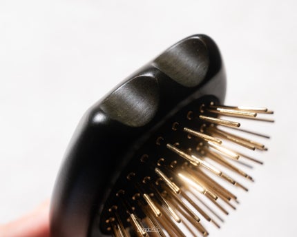 プレミアム FOX カッサ ゴースト ヘアブラシ ブラック/SNOW FOX SKINCARE/ヘアブラシを使ったクチコミ(7枚目)