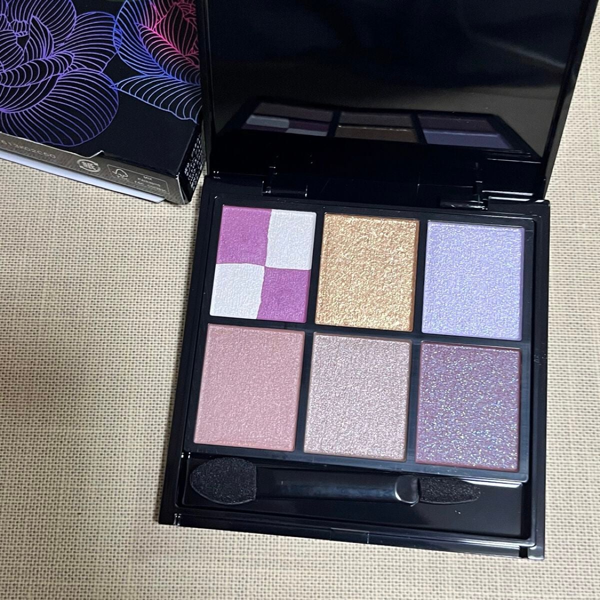 まいちょ on LIPS 「*.KATEのパケから可愛いコスメベースからハイライトまで全部..」(1枚目)