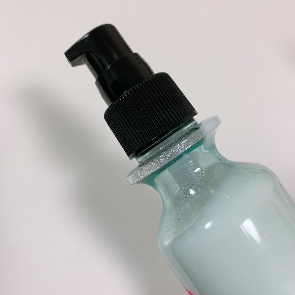 おゆ。 on LIPS 「12/15新発売のヘアミルク💇🏻♀️パケが可愛い🍼香りはピュ..」(3枚目)