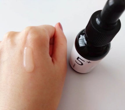 5番 白玉グルタチオンC美容液/numbuzin/美容液を使ったクチコミ(4枚目)