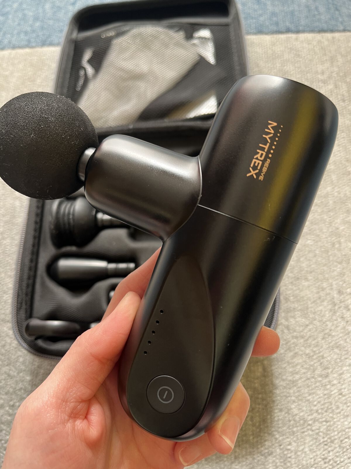 MYTREX ｜ MYTREX REBIVE MINI ｜ MT/BY-RBM20B/MYTREX/マッサージガンを使ったクチコミ（3枚目）