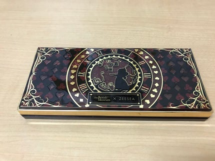 アリスドリームランドシリーズ 12色アイシャドウパレット(ZEESEA×大英博物館)/ZEESEA/アイシャドウパレットを使ったクチコミ(2枚目)