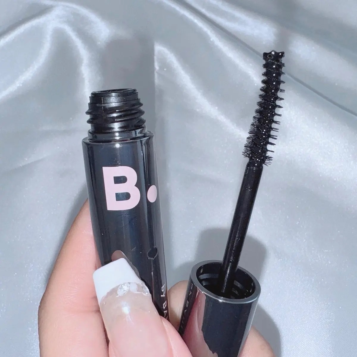 アイラッシュトリートメントセラム/BANILA CO/まつげ美容液を使ったクチコミ（2枚目）