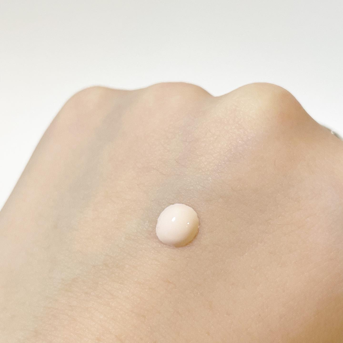 CICA UVトーンアップベース スキンピーチ/VT/化粧下地を使ったクチコミ（3枚目）