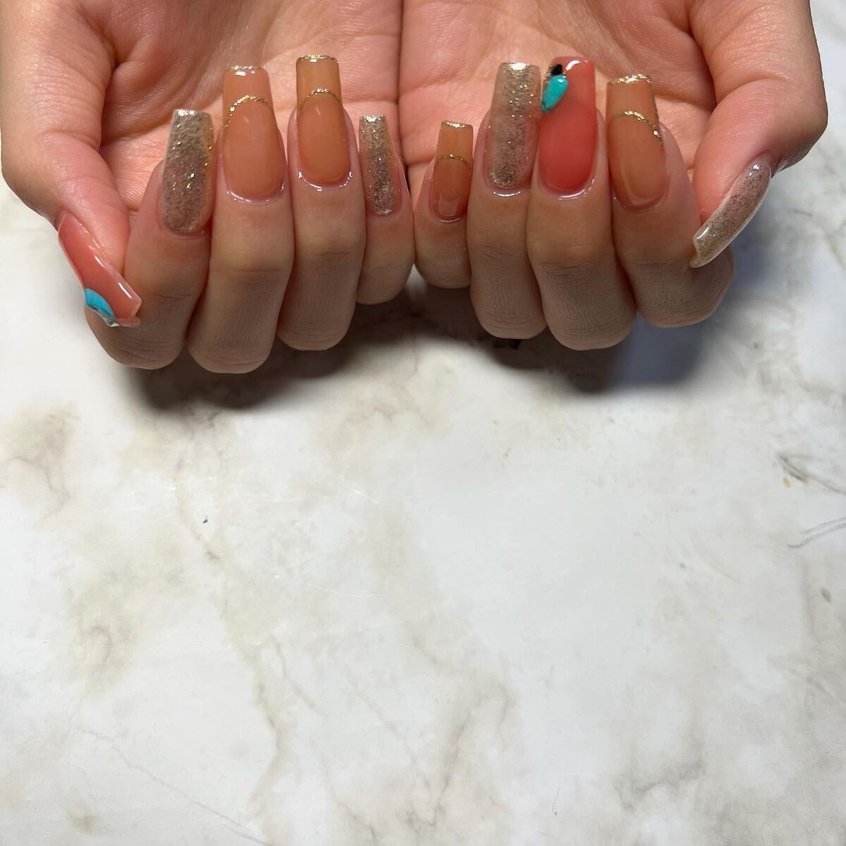 cst on LIPS 「#🍊#🧡#orangenails#おまかせネイル#ネイル好きな..」(2枚目)