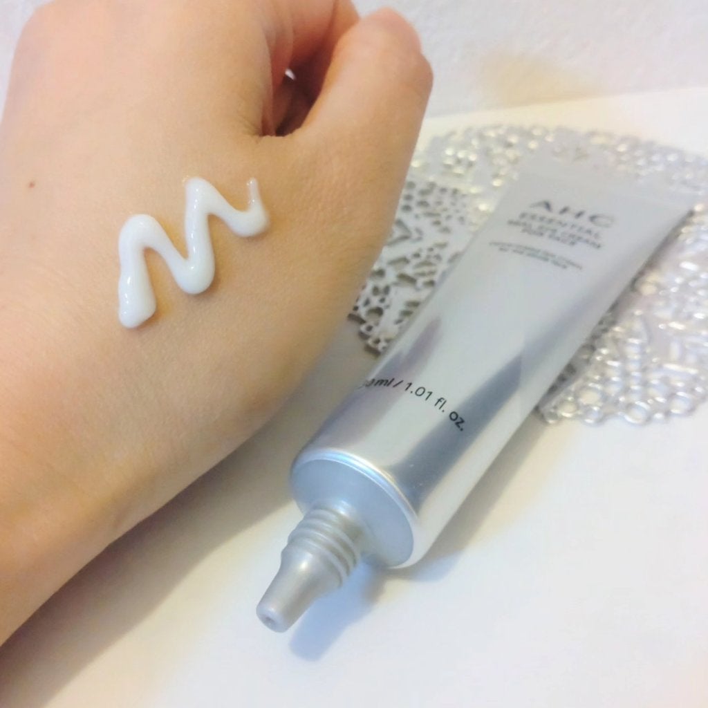 エッセンシャル リアル アイクリーム フォーフェイス/AHC/アイケア・アイクリームを使ったクチコミ(7枚目)