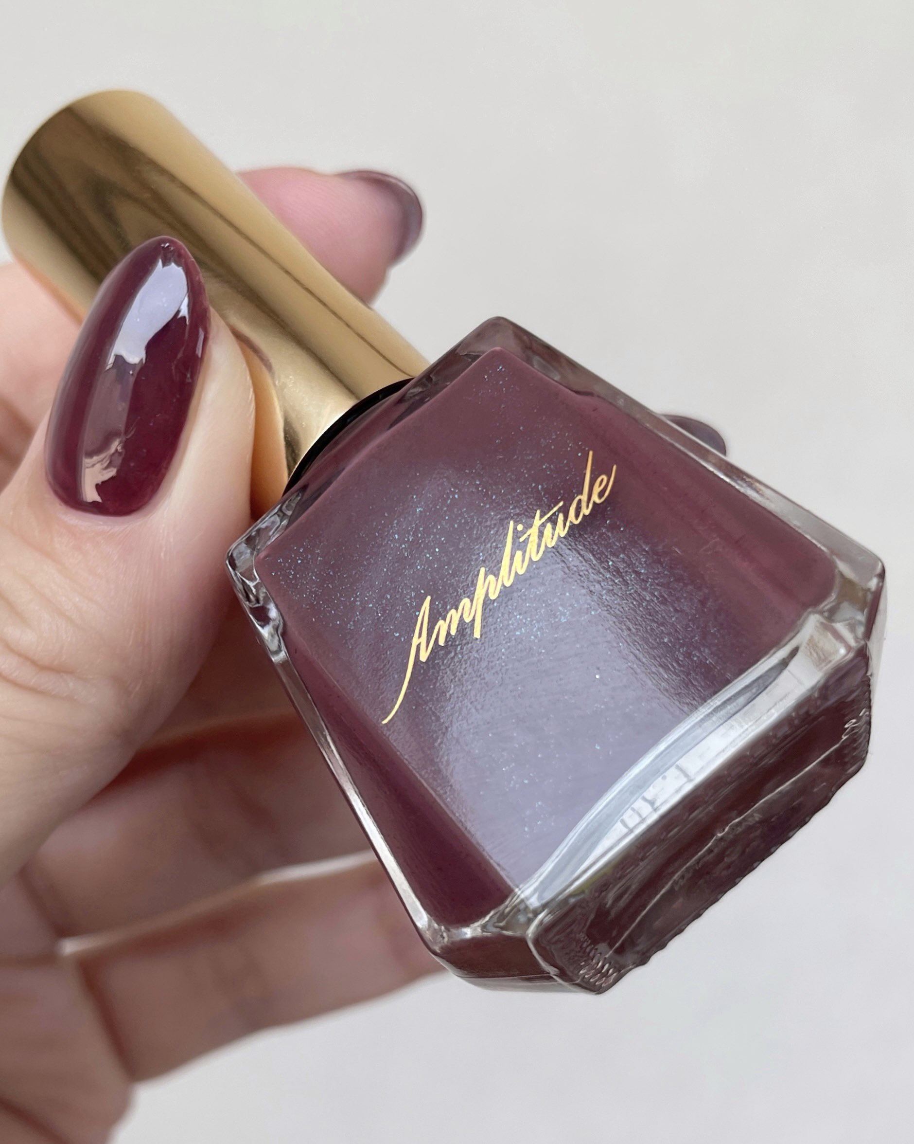 コンスピキュアス ネイルカラー　/Amplitude/マニキュアを使ったクチコミ（3枚目）