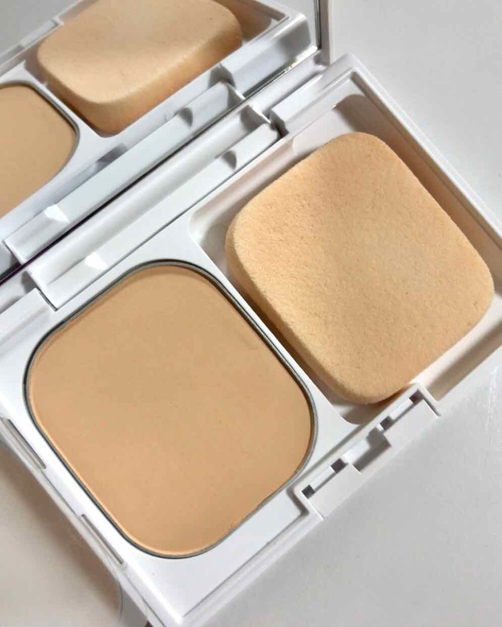 ヌーディカバー モイスチャーパクトUV オークルB/コフレドール/パウダーファンデーションを使ったクチコミ（2枚目）