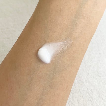 メディケイティッド センシティブケア ボディローション うるおいケア <医薬部外品>/ヴァセリン/ボディローションを使ったクチコミ(2枚目)