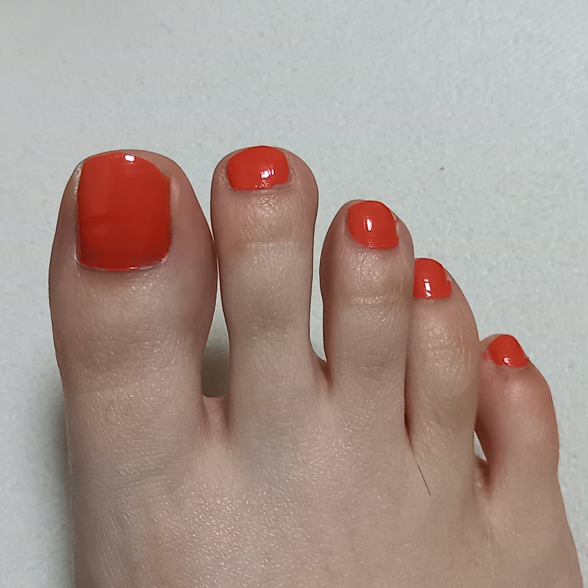 ウルトラ HD スナップ！ 007 ホット スタッフ/REVLON/マニキュアを使ったクチコミ（2枚目）