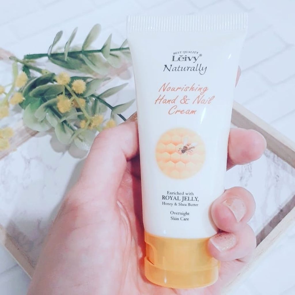 レイヴィー ハンド＆ネイルクリームローヤルゼリー/Leivy/ハンドクリームを使ったクチコミ（1枚目）