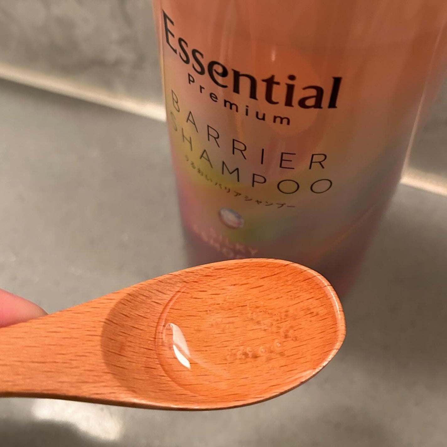 エッセンシャルプレミアム バリアシャンプー・コンディショナー シルキー&スムース/エッセンシャル/市販シャンプーを使ったクチコミ(3枚目)