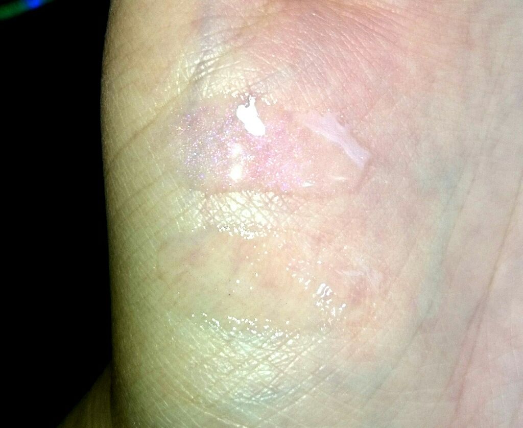 So Juicy Plumping Gloss/ColourPop/リップケアを使ったクチコミ（2枚目）