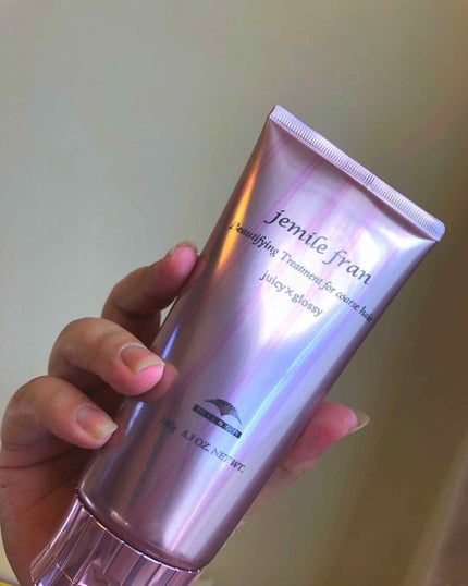 ジェミールフラン トリートメント ジューシーグロッシー うるツヤのクチコミ「
✩商品名✩
ジェルミールフラン
ジューシーグロッシー
ヘアートリートメントになり.....」(2枚目)